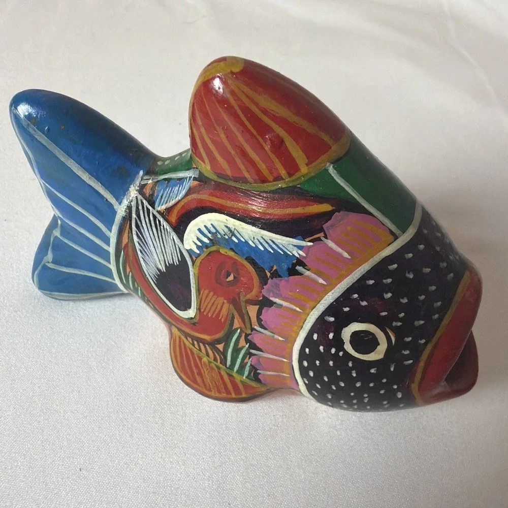 Vintage Folk Art Mexican Hand Painted Goldfish Pottery Fish.Length 4.5